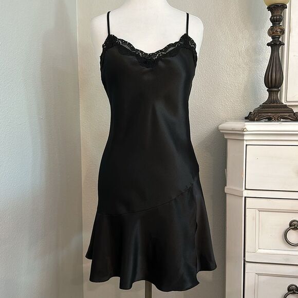 Delicates Vintage Black Satin Slip Dress‎ Size Medium - Picture 1 of 12